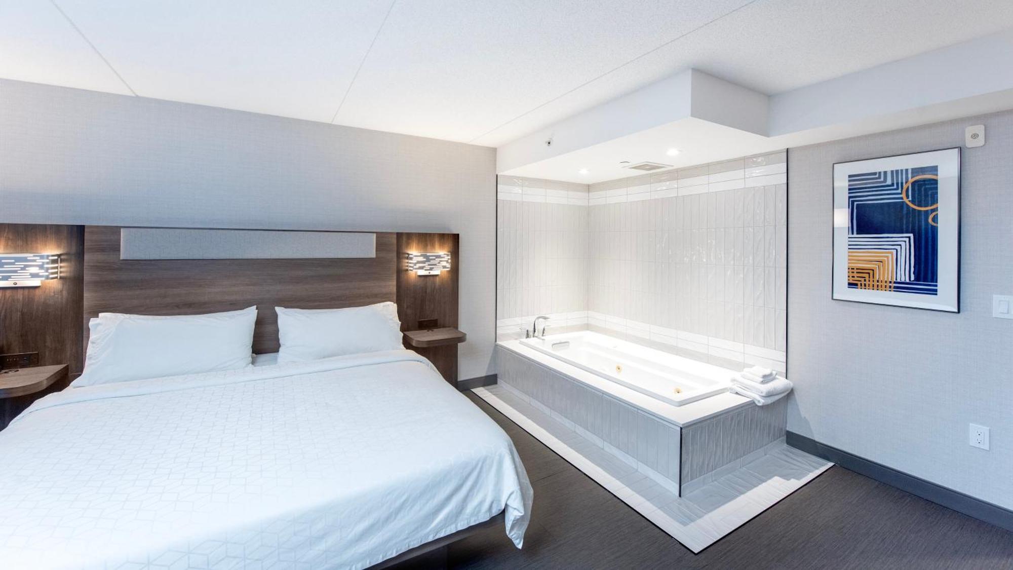 Holiday Inn Express Hotel & Suites Waterloo - St. Jacobs Area By Ihg Exterior foto